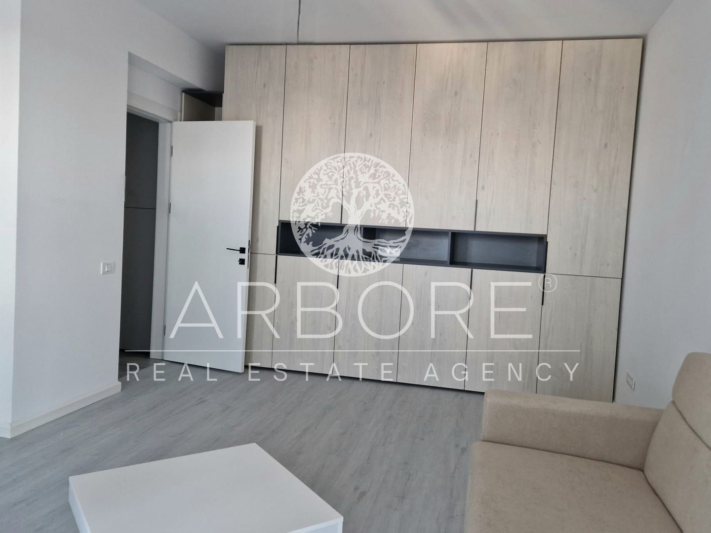 Apartament de lux cu terasa, complet utilat - Poză 2