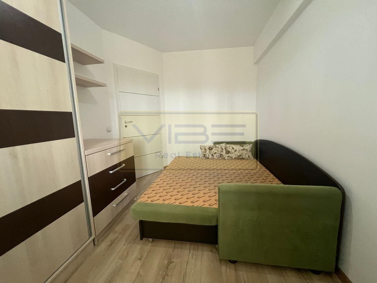 Apartament modern 2 dormitoare+living Nicolina T.Neculai - Poză 15