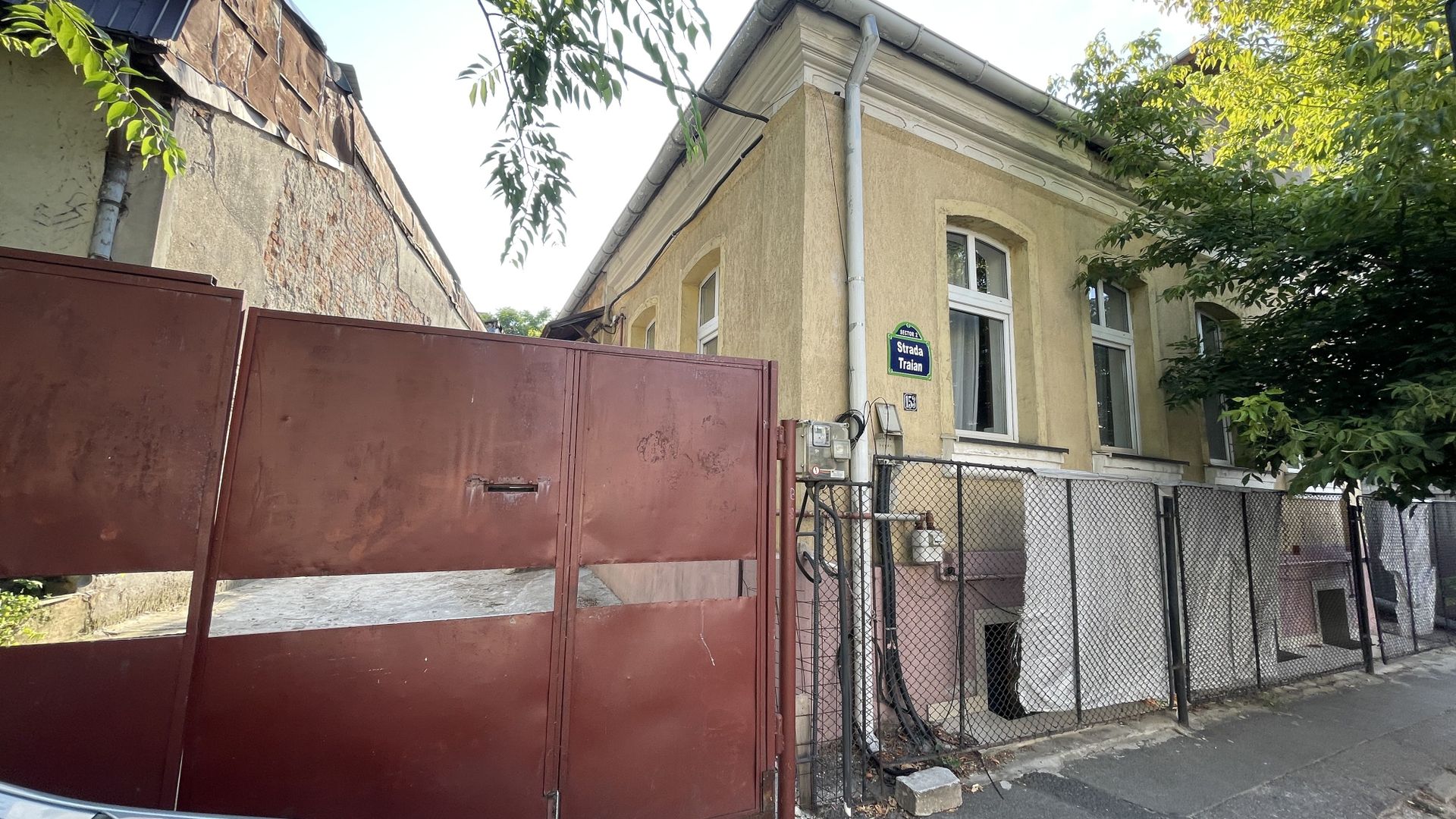 Casa + Anexa | Traian | Pache | Popa Nan | 400 mp- 262 curte - Poză 8