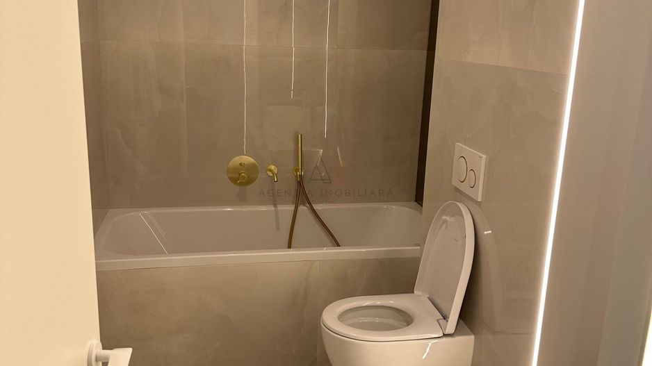 Inchiriere 2 camere Cortina North I Parcare inclusa - Poză 11