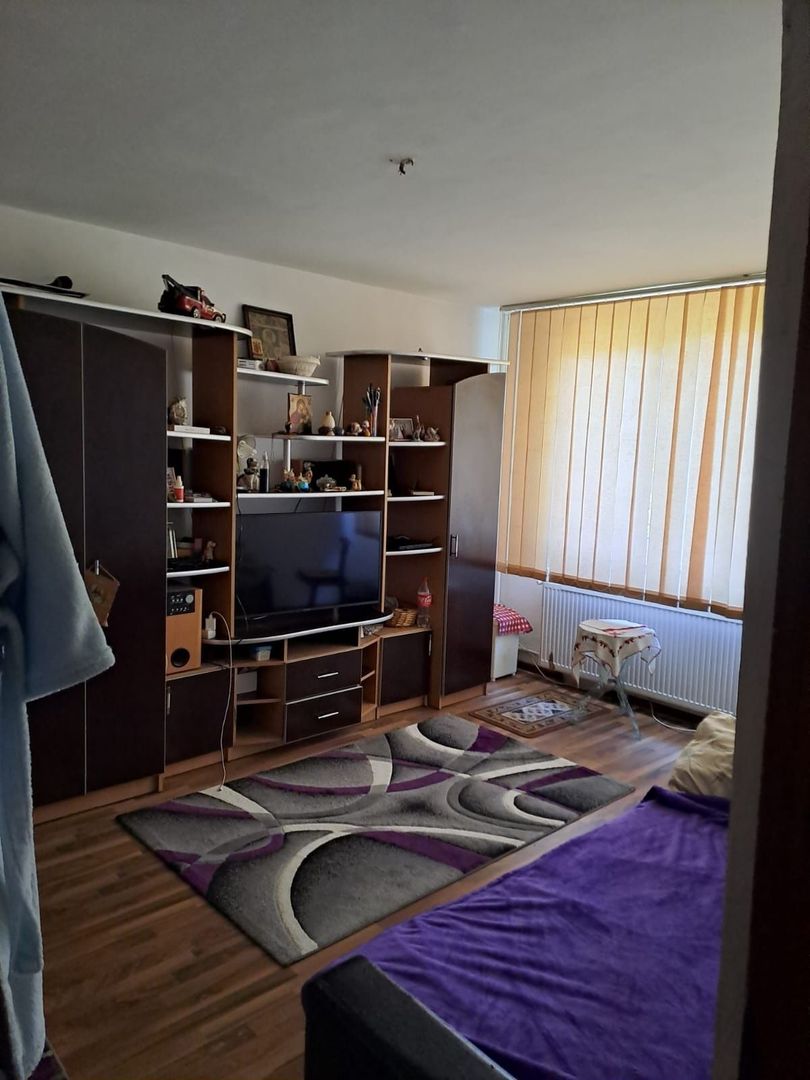 Apartament 4 camere decomandat Sector 4 Straja -Bd. Brancoveanu - Poză 1