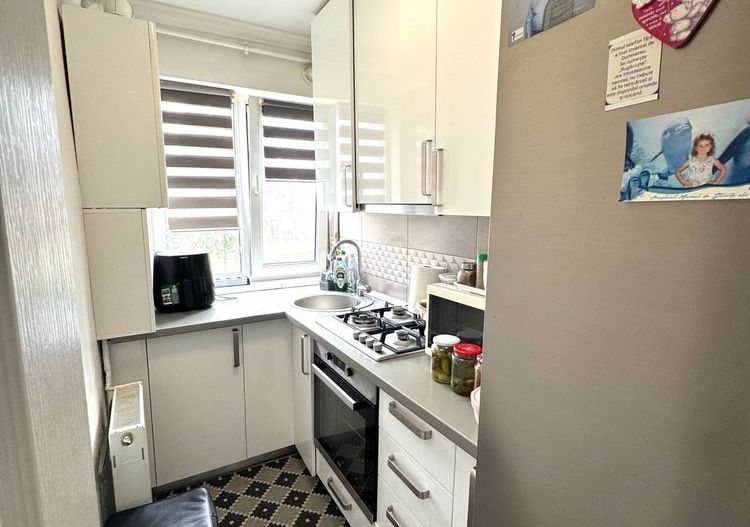Cetatii | 3 Camere | Etaj 1 | Amenajat Modern - Poză 8