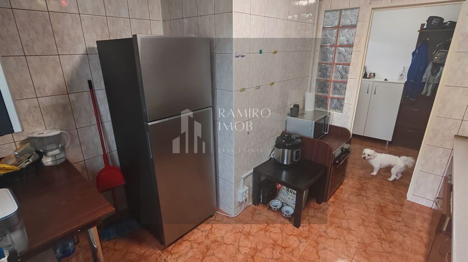 Apartament 4 camere decomandat Titan / Ozana / Aleea Fetesti - Poză 8