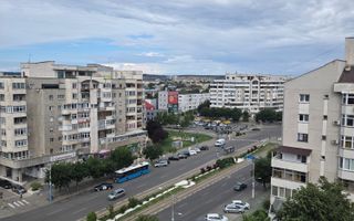 3 camere Calea Bucuresti - Vodafone - Poză 7