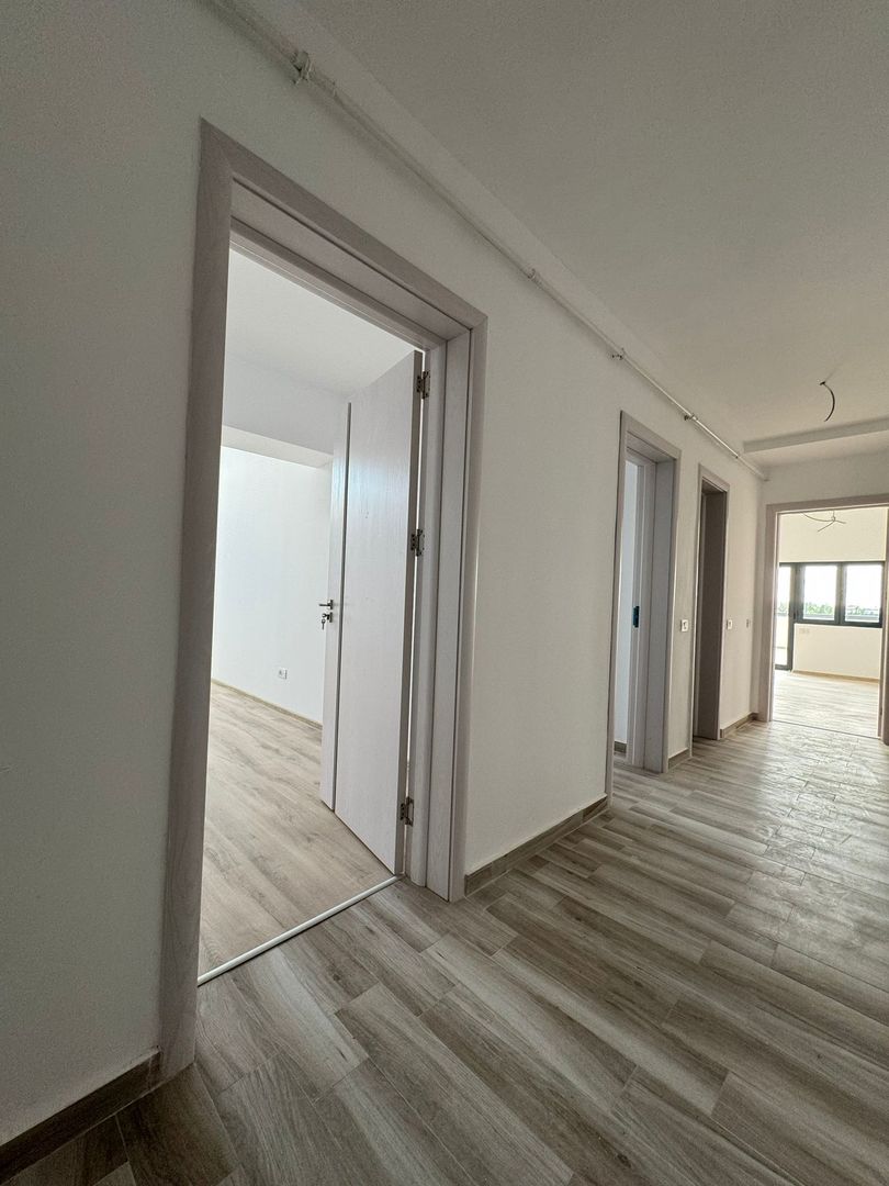 SENZATIONAL! Apartament 4 Camere Decomandate si Terasa  - Berceni - Poză 4