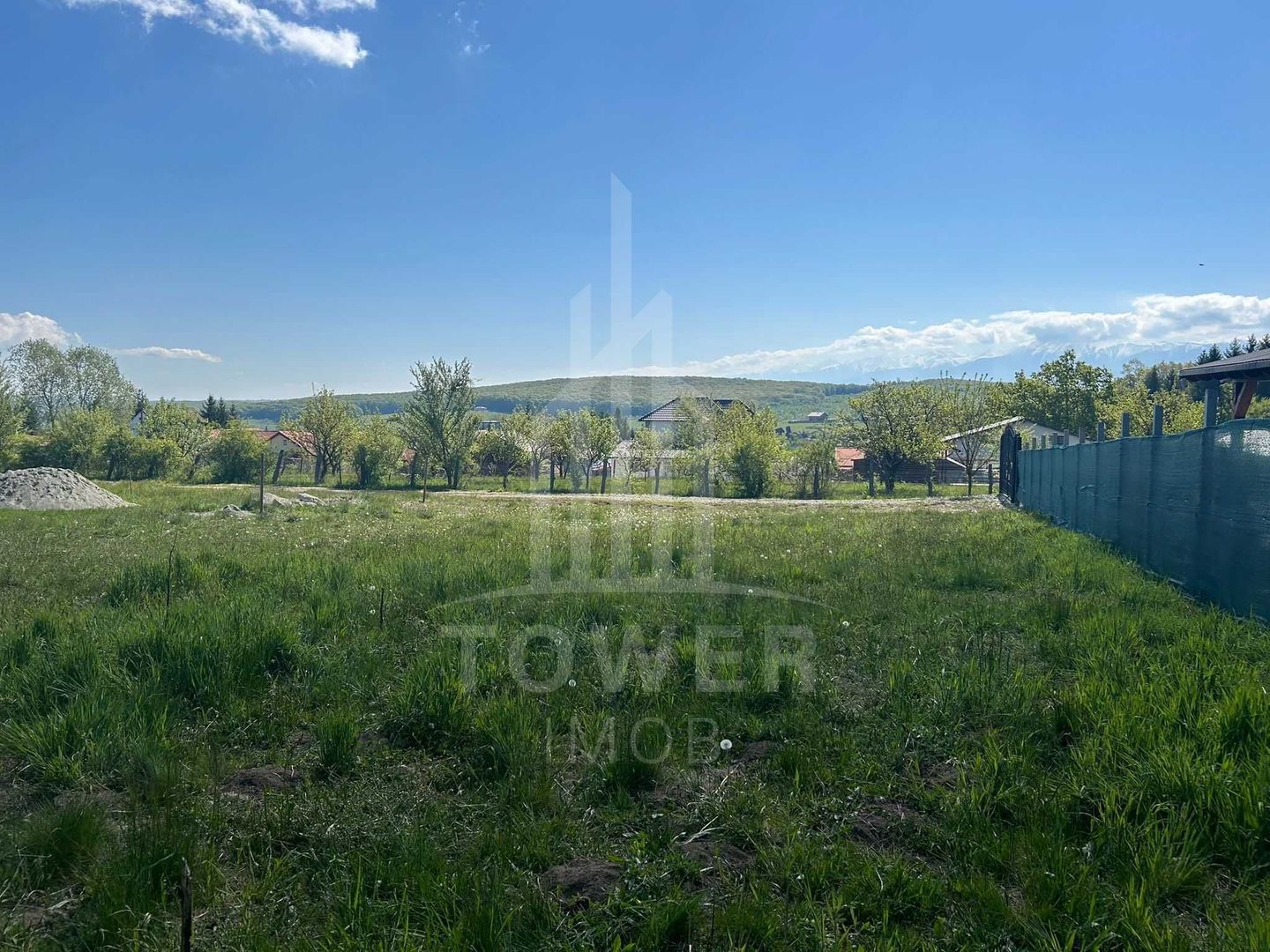 TEREN 600 MP | VEDERE PANORAMICĂ | LA MARGINEA PĂDURII | Tocile, SIBIU - Poză 1