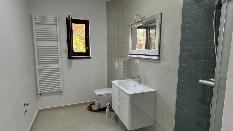 Apartament generos la casa,zona Bogdanestilor - Poză 10