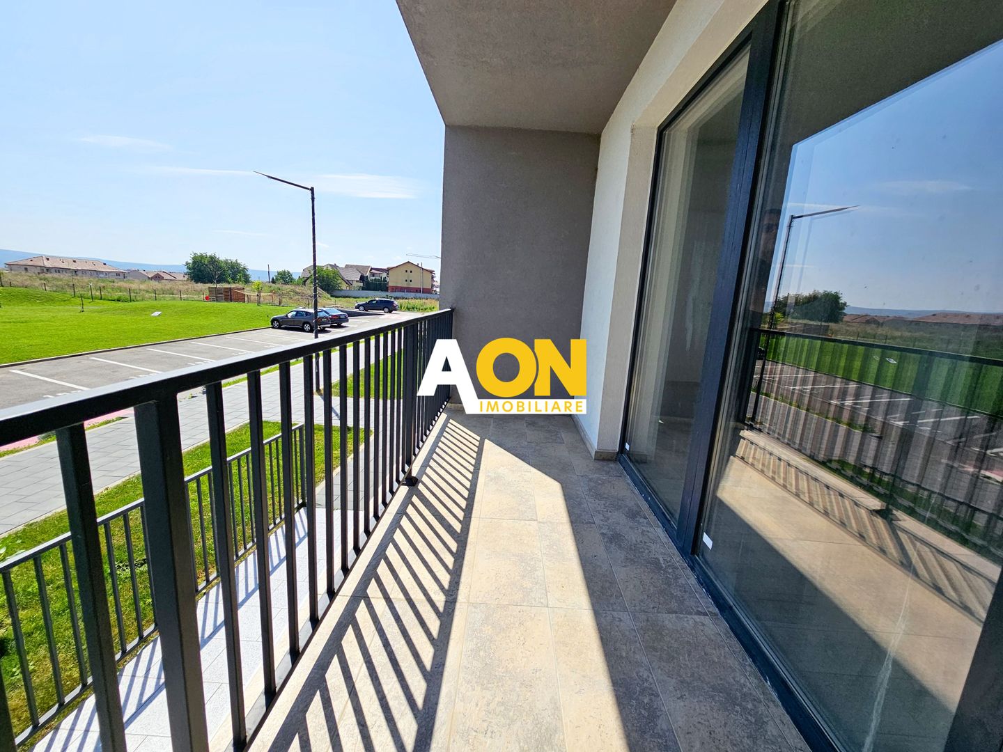 Apartament 2 camere, 64 mp, parter înalt, parcare privata, Transalpina - Poză 2