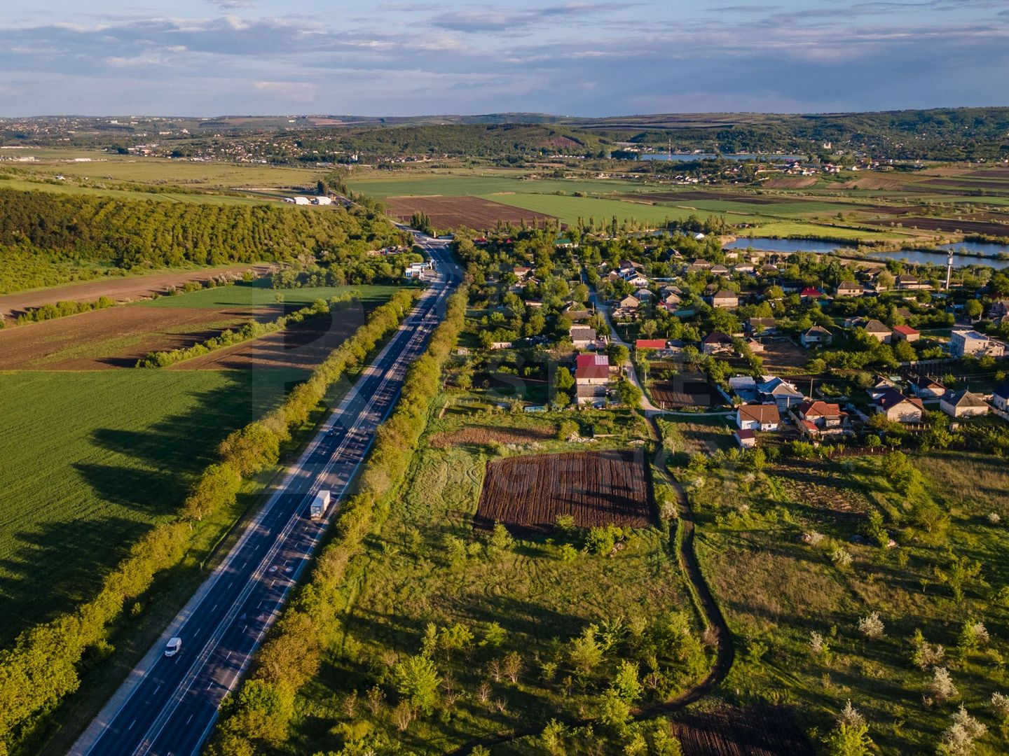 Vânzare,teren pentru construcție,10ari,traseu Peresecina-Orhei, Gornoe - Poză 2