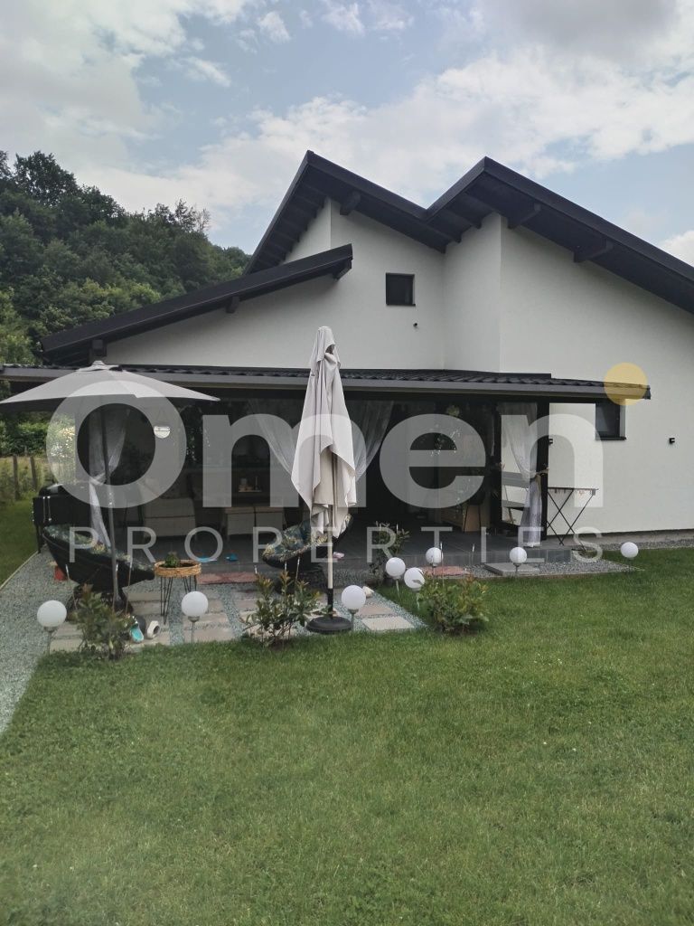 Casa moderna de vanzare cu 8.5 ari de teren zona Luncii, baraj Firiza - Poză 19