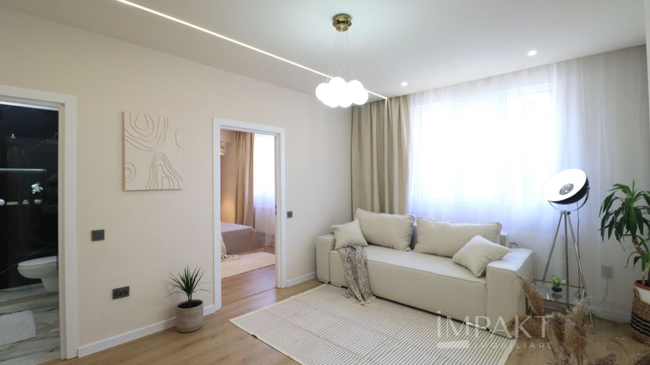 Apartament cu 2 camere,  ultrafinisat, zona Semicenrala! - Poză 2