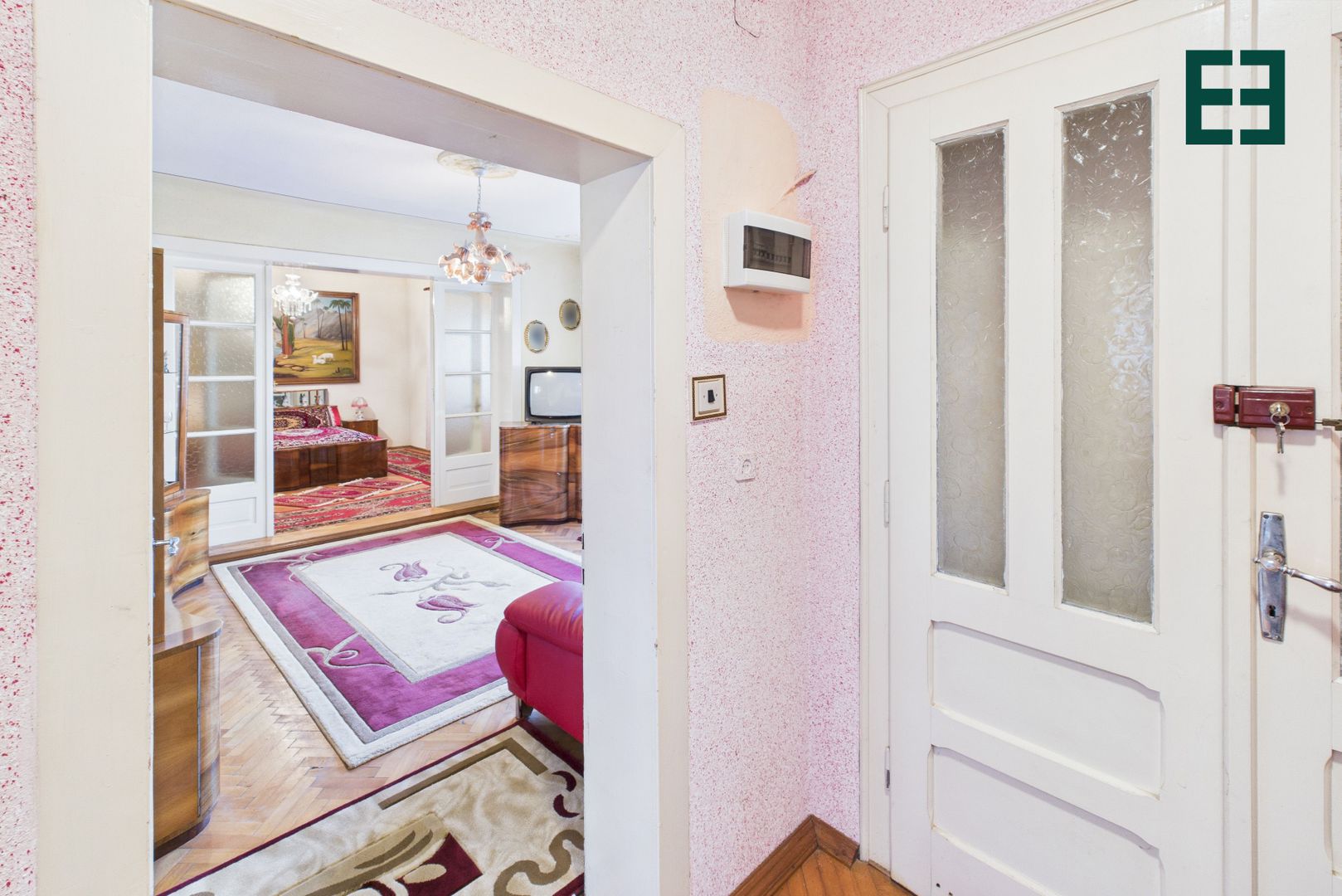 Casă cu 10 camere și 1437 mp teren în Ineu - Arad - Poză 17