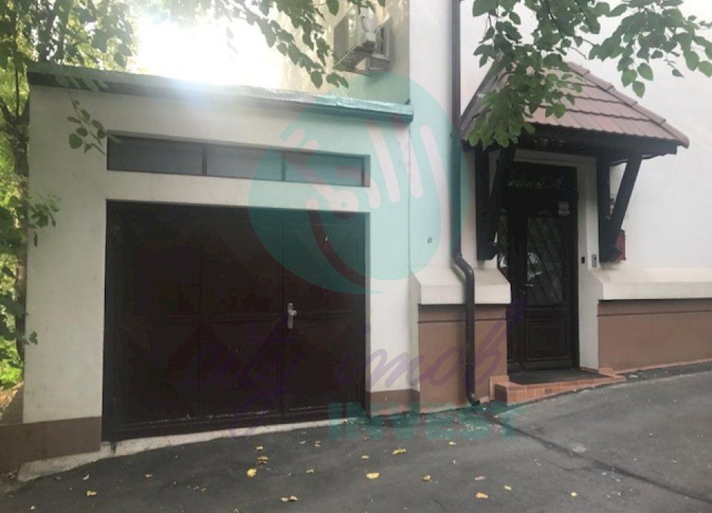 Vila RECONDITIONATA vis-a-vis de PARC - Poză 3