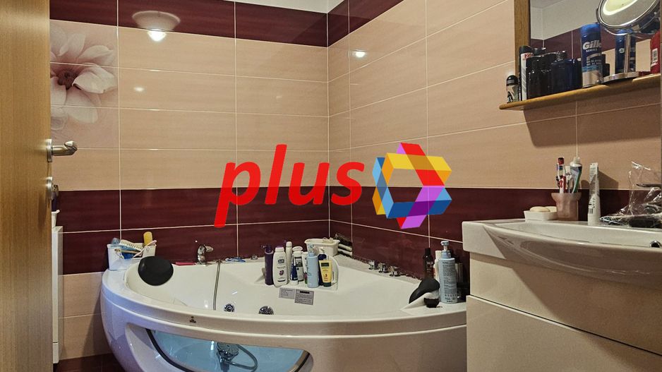 Casă individuala Tractorul 270 mp , zona Coresi - Poză 15