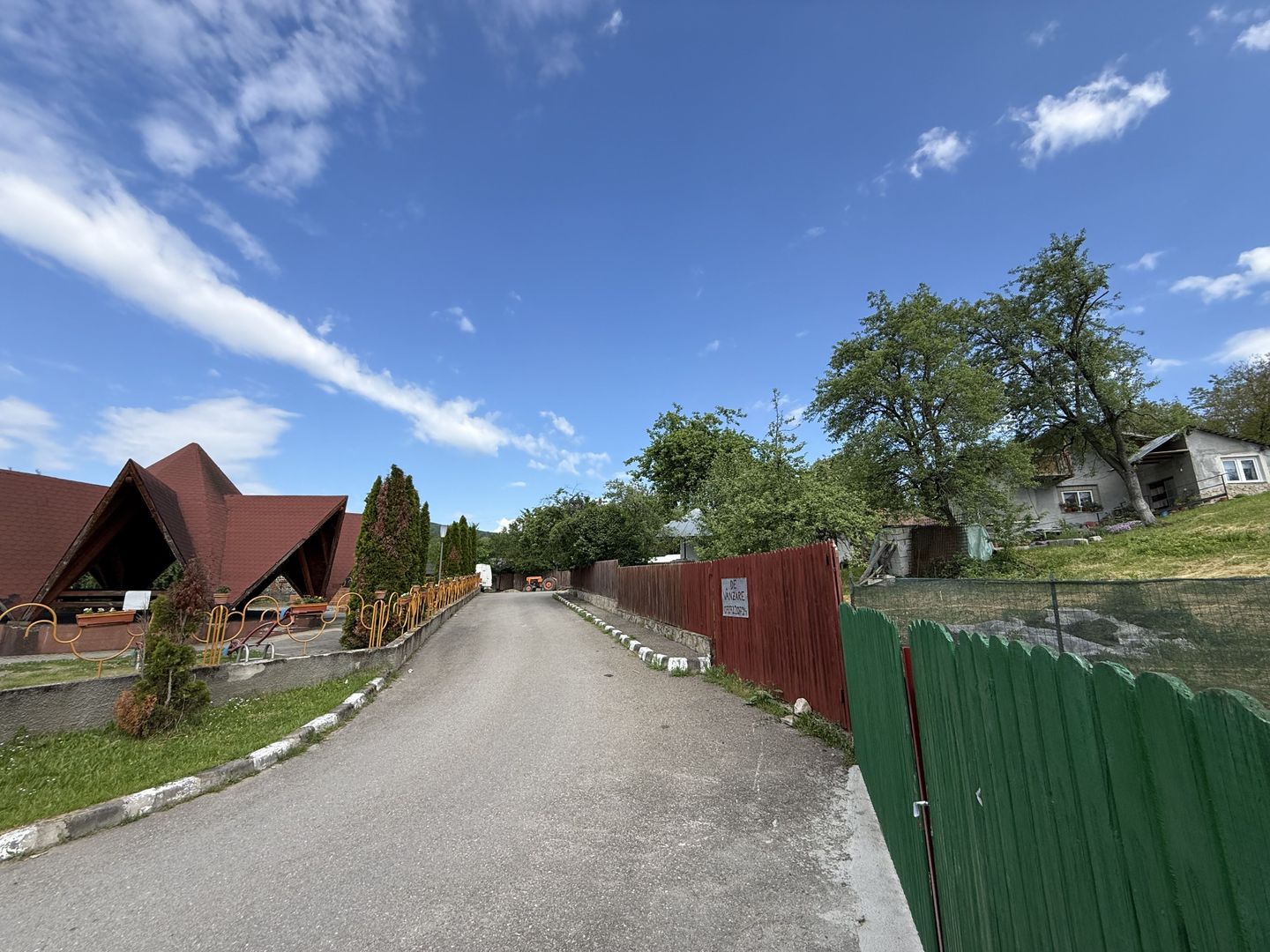 2 Case + teren 1390 mp langa parcul central Provita de Sus - Poză 50