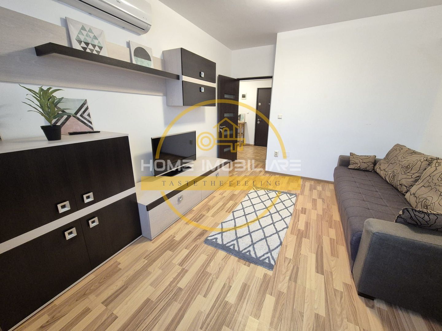 Etaj 1 Apartament 2 Camede Decomandat 58 Mp Bloc Nou Mobilat si Utilat - Poză 1