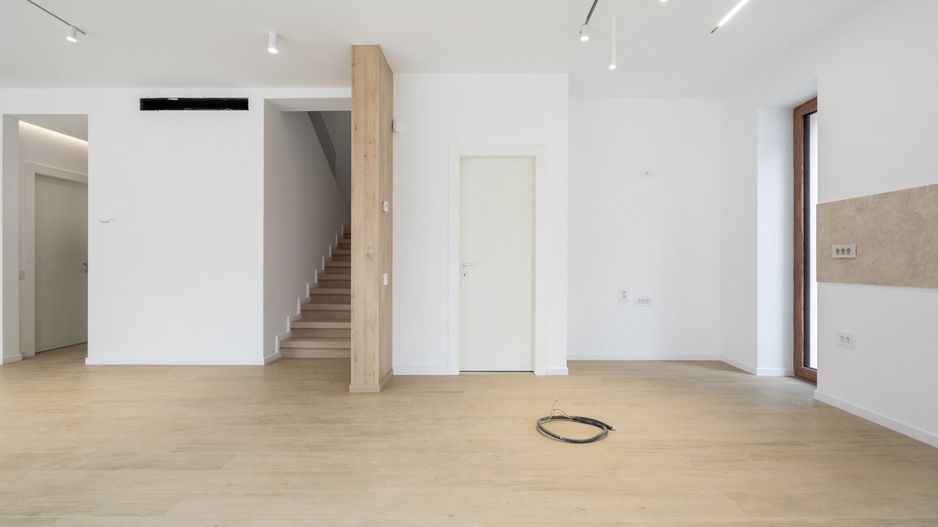 Vila Exclusivista Voluntari Arhitectura Moderna 320 mp utili - Poză 3