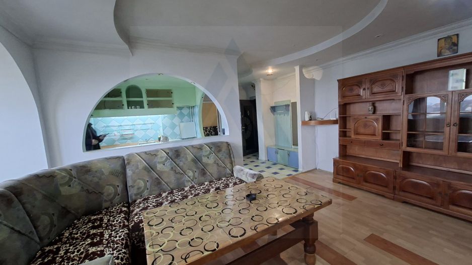 Apartament 3 camere etaj 2 baie cu fereastra si 2 balcoane in Terezian - Poză 2
