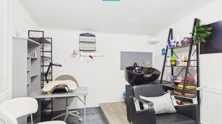 Spațiu comercial, complet aranjat, Velența - Poză 10