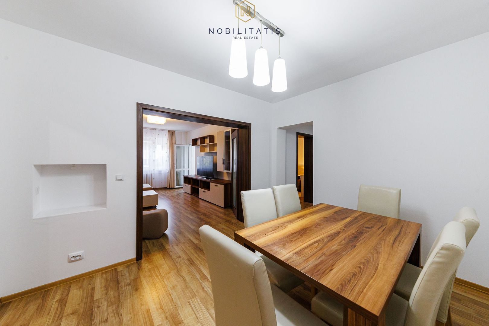 Un apartament cum rar găsești, în centrul orasului | Garaj privat - Poză 7