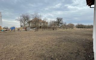 Casa spatioasa cu 1000 mp teren in Aiton - Poză 3