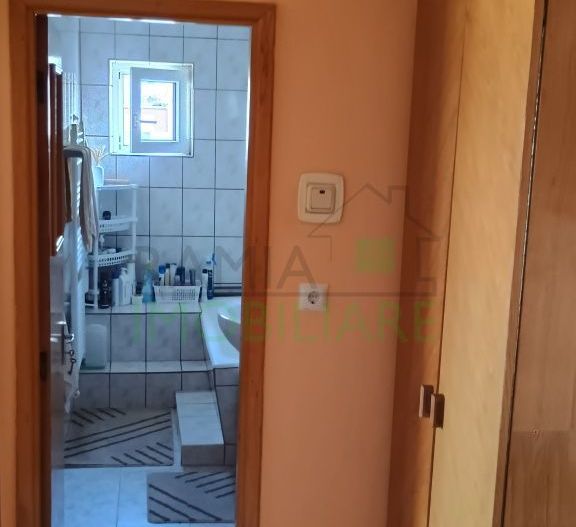 Apartament spațios cu 3 camere, 78 mp, 2 băi și 2 balcoane – Vlahuta - Poză 7