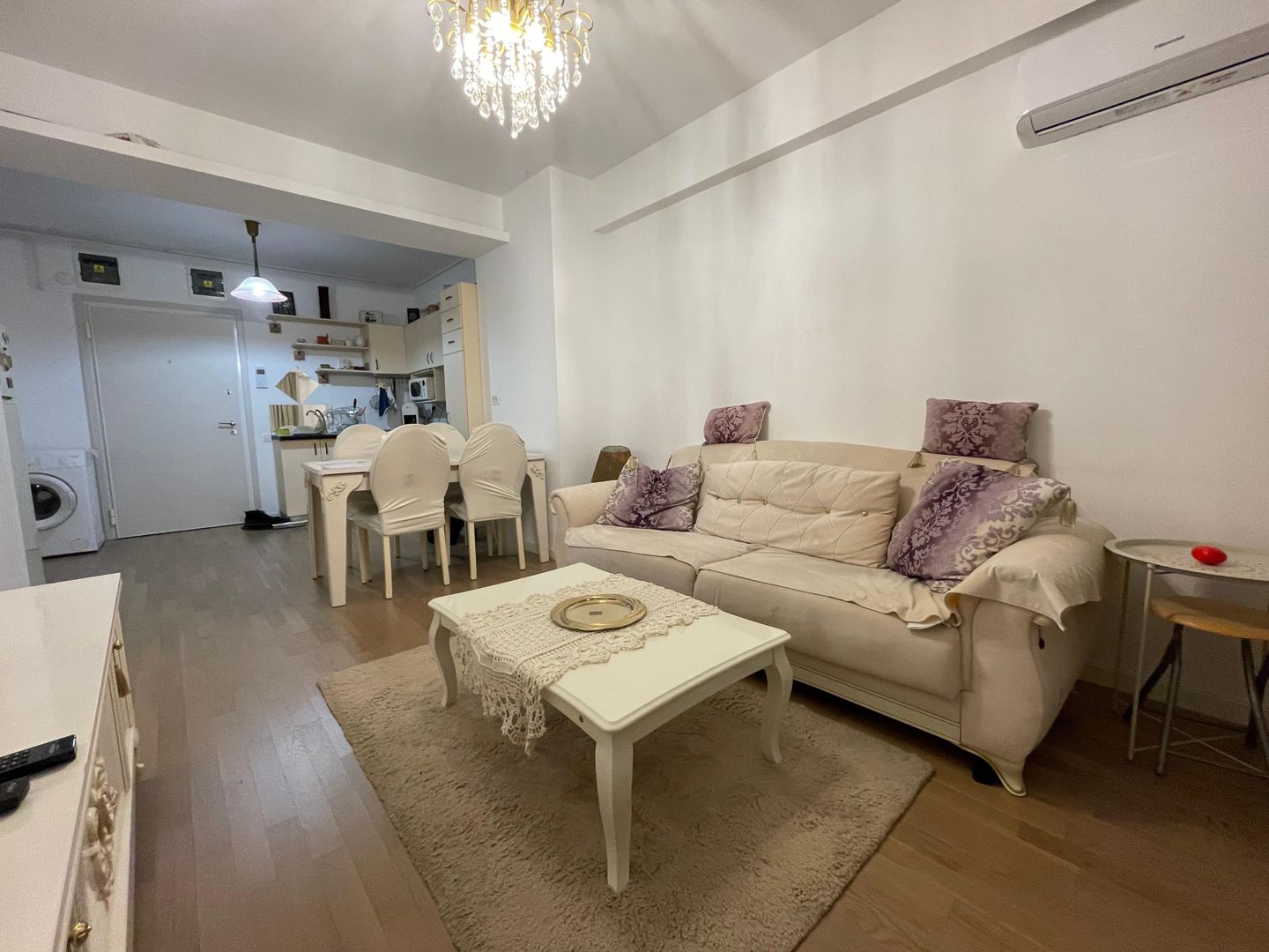 Închiriez apt, de lux în centrul Bucureștiului - 2 camere 53mp - Poză 3