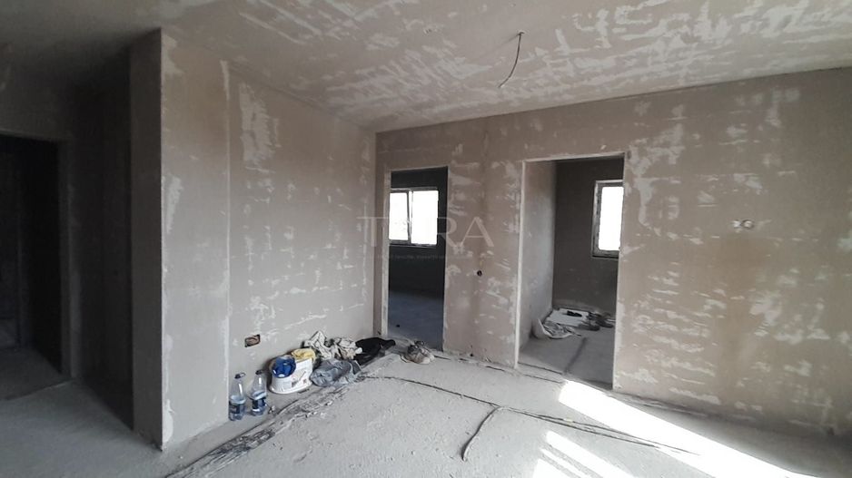 Vanzare apartament cu 2 camere - Poză 3