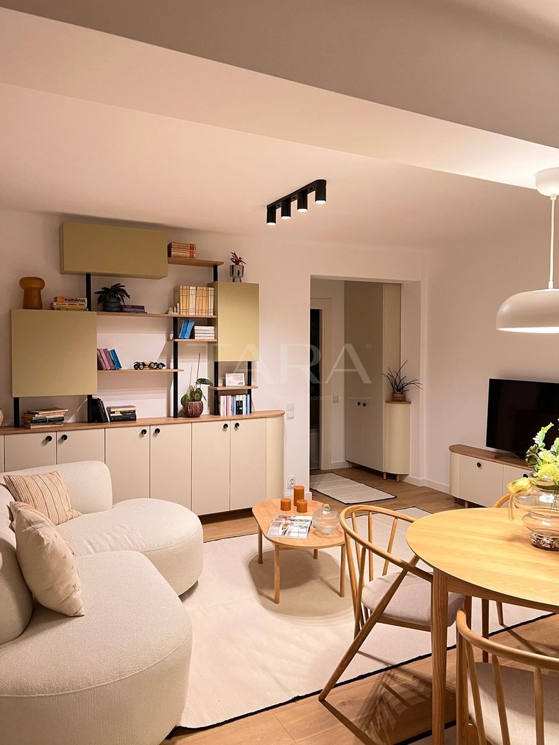 Apartament 2 camere cu design Art Deco – zona Mihai Viteazul - Poză 2