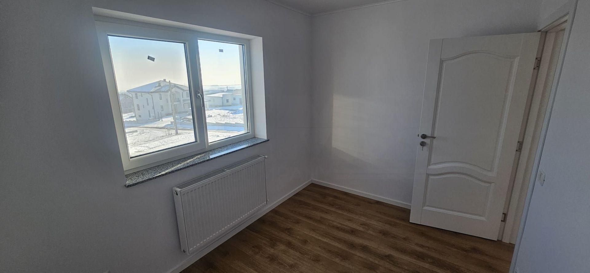 Duplex De Vanzare I Ipotesti, Suceava I Pret: 140.000 € - Poză 3