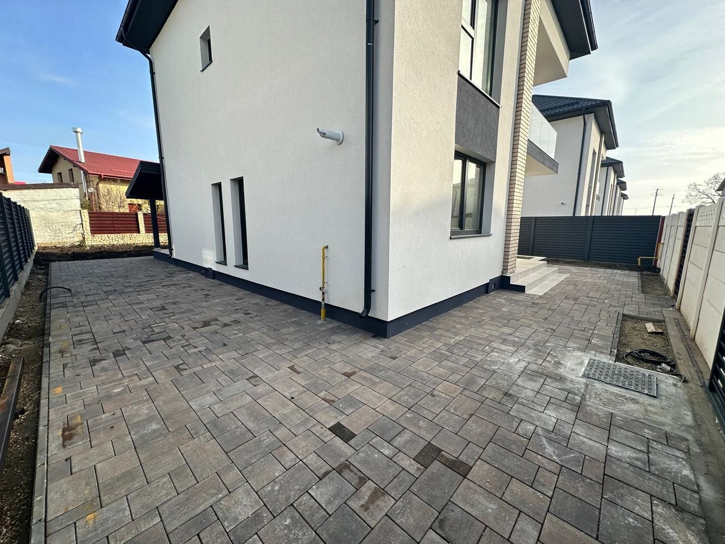 CASA SINGULARA, TOATE UTILITATILE, 4 CAMERE, TEREN 400 MP, COMISION 0% - Poză 6