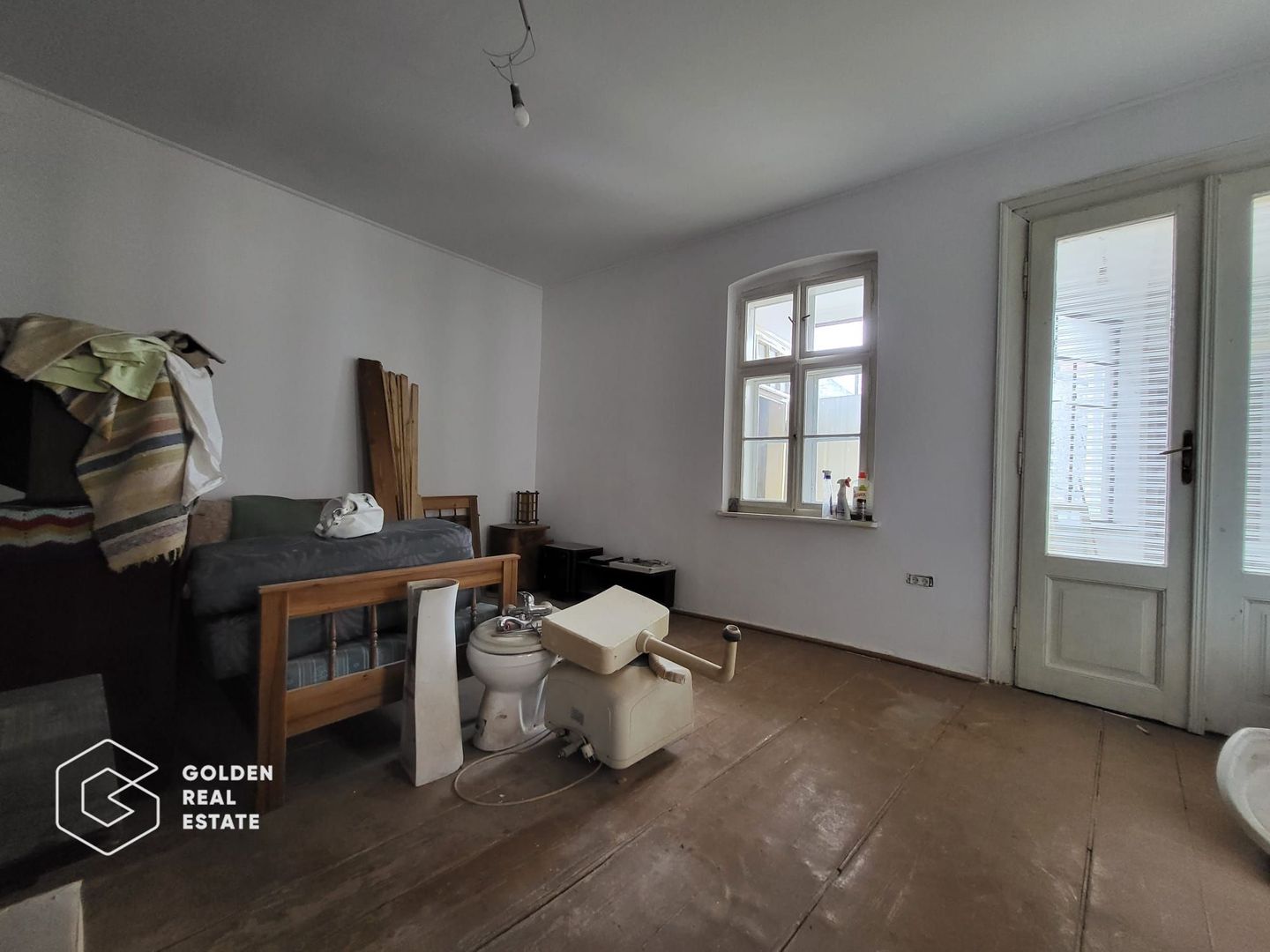 Apartament 2 camere, etajul 1, Oras Lipova - Poză 4