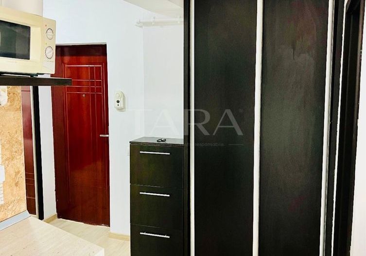 Apartament 2 camere cu vedere spre pădure și parcare inclusă. - Poză 4