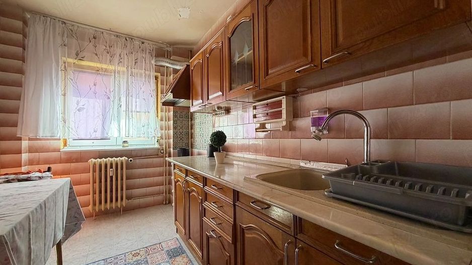 Vând apartament 2 camere - Poză 2