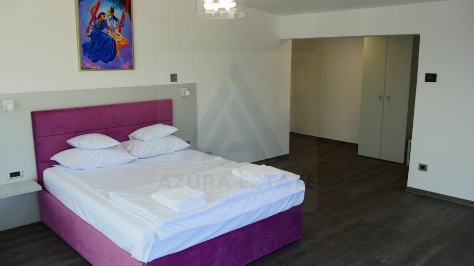 Pensiune 600 mp an 2023 si casa 130 mp teren 4600 mp zona V. Avrigului - Poză 2