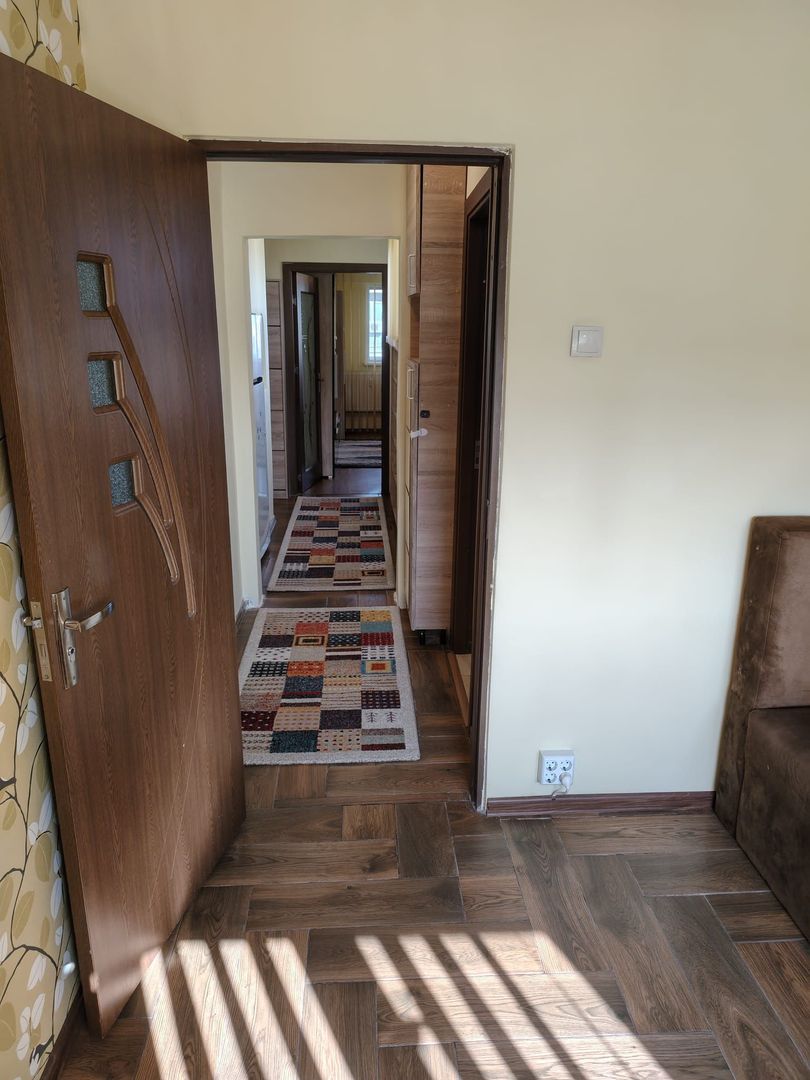 Vanzare Apartament 2 camere 48 mp, renovat, mobilat, 2 min metrou Romancierilor - Poză 4
