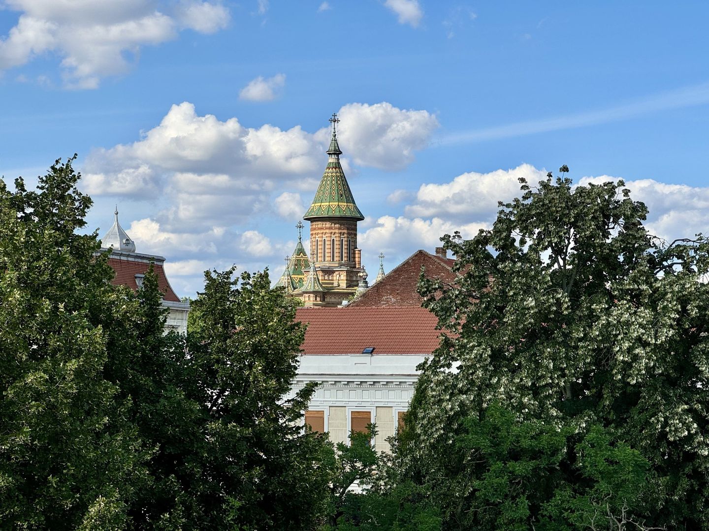 Apartament in clădire istorică P-ta Plevnei cu vedere parc - Poză 6