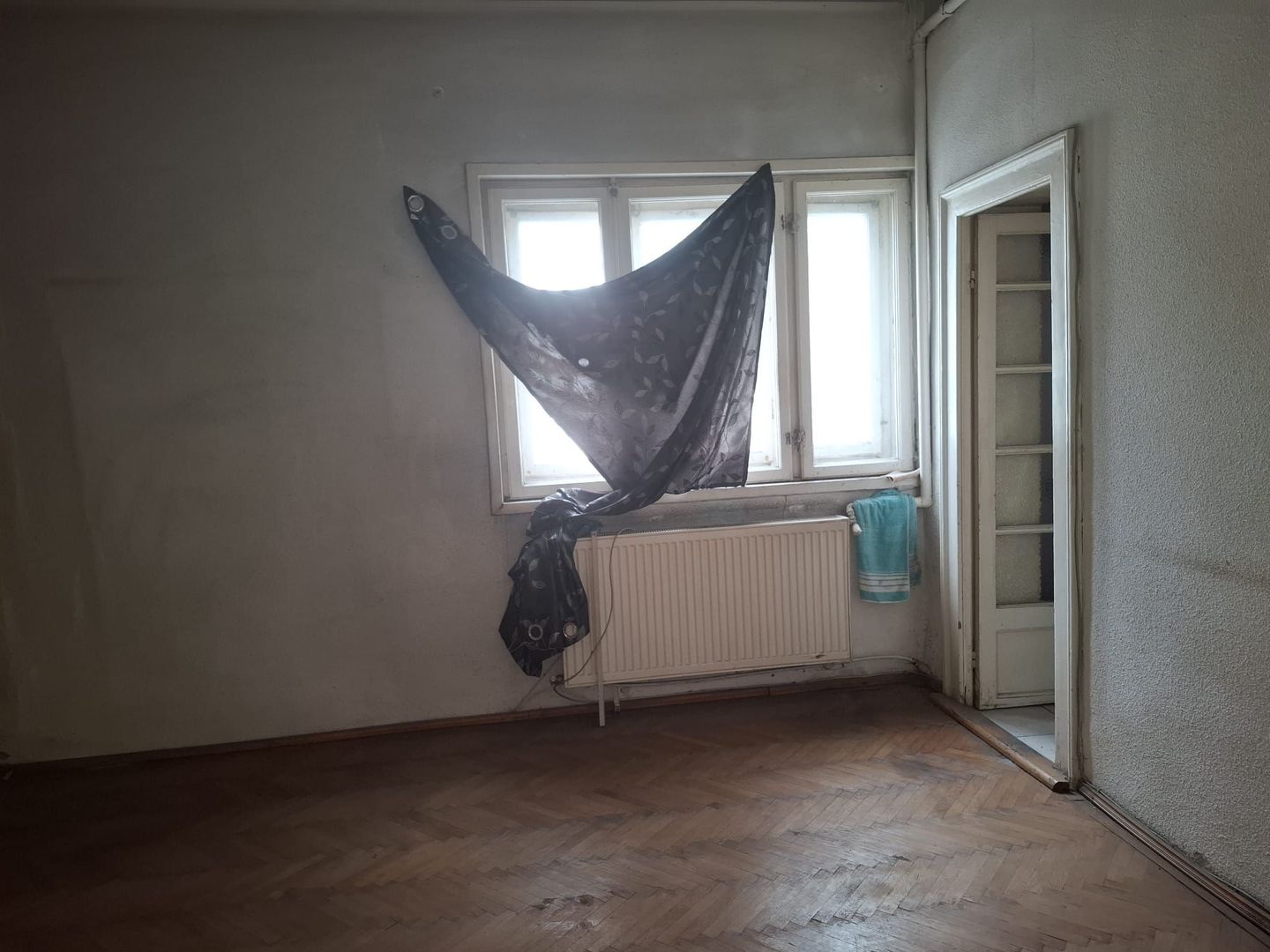 URGENT!, TEREN IN PROPRIETAE, RENOVATA IN 1996, NEGOCIABIL - Poză 4