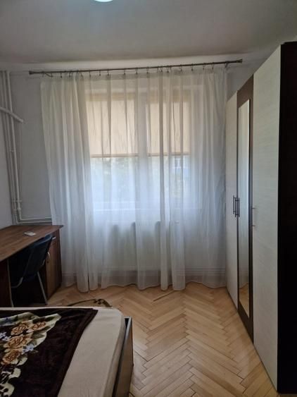 De inchiriat apartament cu 3 camere , Oltenitei sector4 - Poză 3