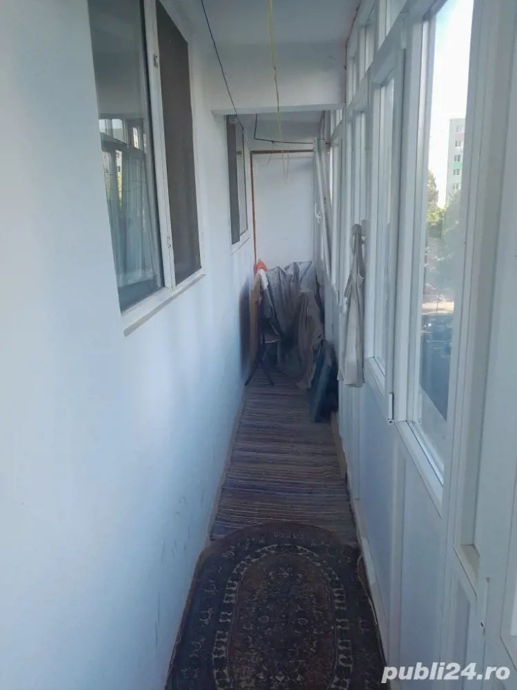 De vanzare Apartament 3 camere, Piata Resita, Berceni, sector 4 - Poză 3