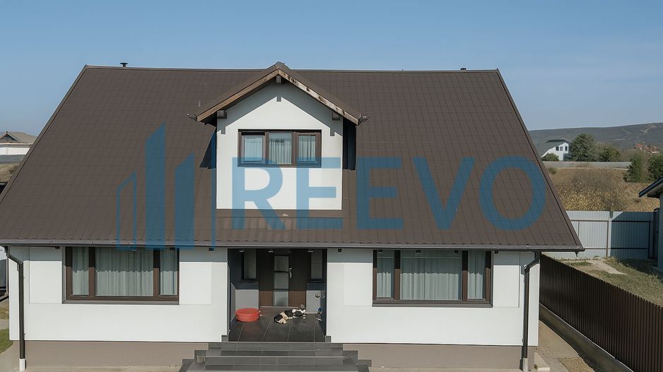 Proprietate Premium cu Două Case și Piscină în Hemeiuș - Poză 23