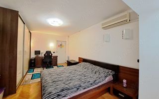 Vand Apartament spatios cu 4 camere de vanzare pe Bdul Decebal - Poză 4