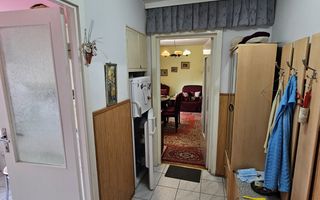3 camere, semidecomandat | centrala proprie | mobilat si utilat | zona excelenta - Poză 10