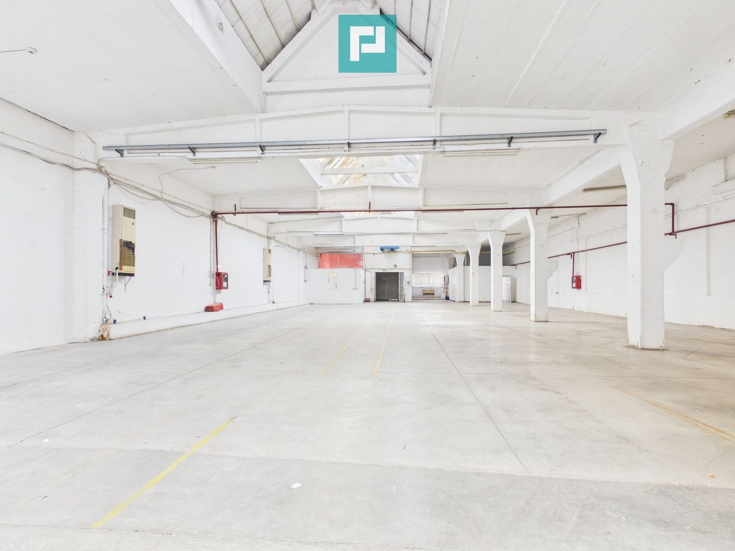 Hală cu suprafața de 675 mp în Arad - Poză 4