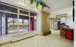 Spațiu comercial pe mal zona 300vMicălaca - Poză 1