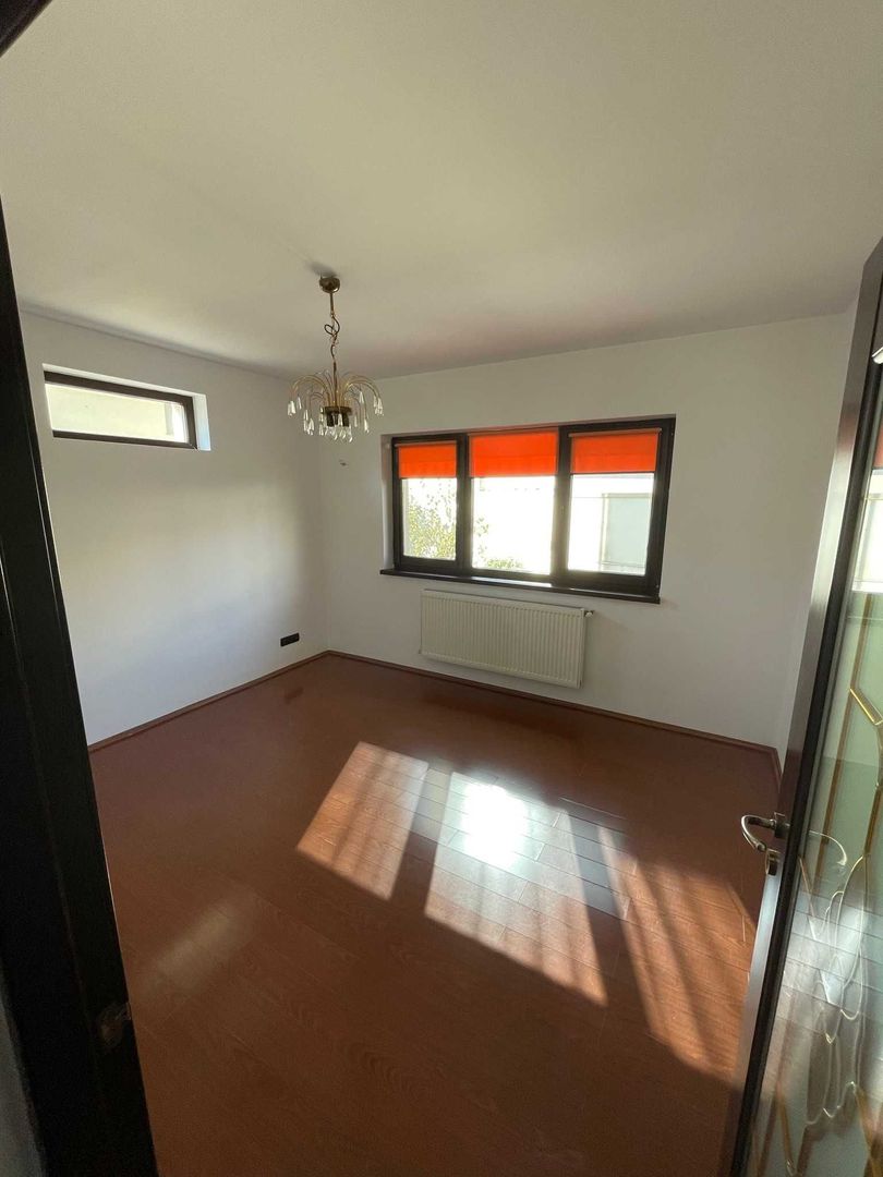 Ag BRASADAS vinde vila 8 cam curte 237mp D+P+2+M  13 Sept. - Poză 4