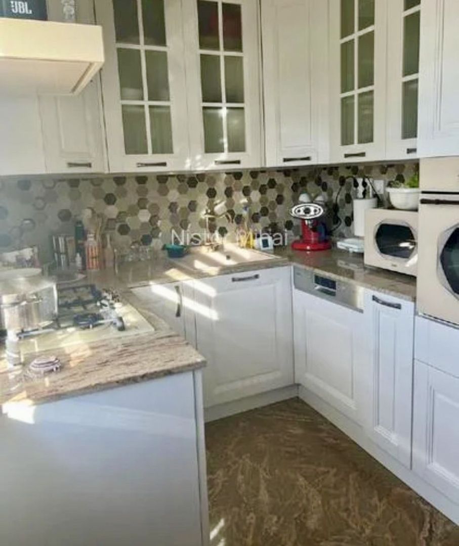 Casa ultracentrală renovată 105mp, 225.000 € - Poză 9