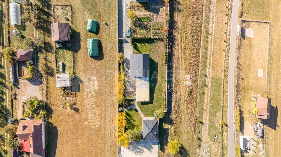 Casă 4 camere, garaj, foișor, grajd, 6000mp teren lângă padure - Poză 22