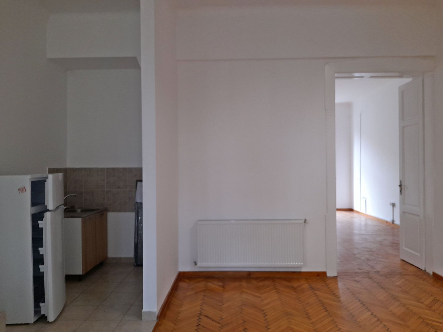 Spatiu birou de inchiriat, situat pe str.I.Vulcan, Oradea - Poză 4