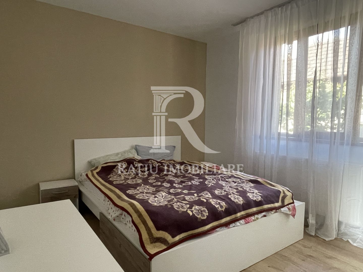 Casă de închiriat | Dublu front stradal | Iosia | Oradea - Poză 11